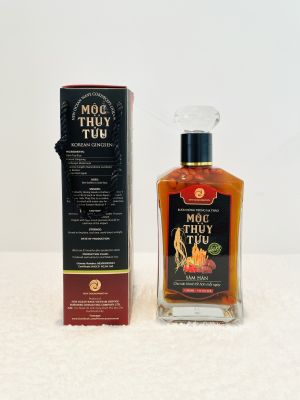 500ml bottle of Cordyceps Ginseng wine bottle