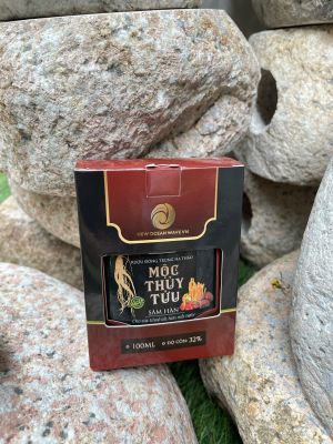 Moc Thuy Tuu Cordyceps Korean Ginseng Liquor 100ml