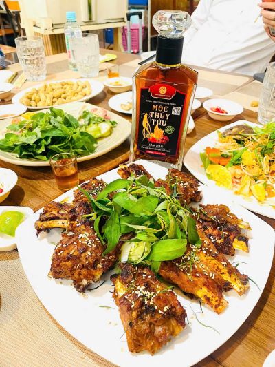 &ldquo;Doanh nh&acirc;n th&igrave; phải c&oacute;&hellip; th&ugrave;ng Mộc Thuỷ Tửu!&rdquo;