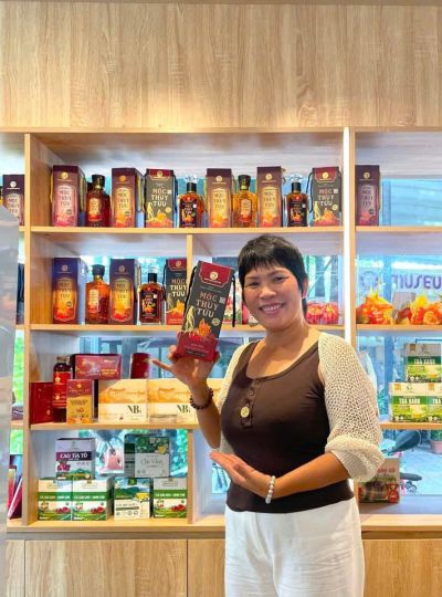Đi b&aacute;n h&agrave;ng m&agrave; cứ ngỡ đi uống tr&agrave;, t&aacute;m chuyện với anh chị em trong C&acirc;u lạc bộ!