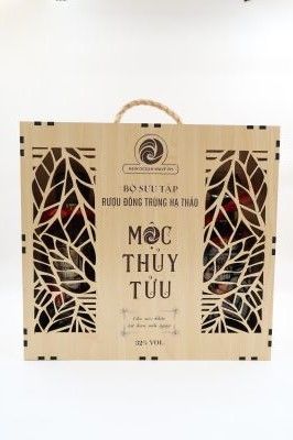 Collection of Moc Thuy Tuu Cordyceps Liquor Wooden Box